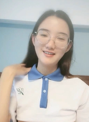 眼镜牛气主播：南半球43.9G高清视频资源火爆购入，颜值身材惊人毅力不凡，整合搬运玉兔一线天