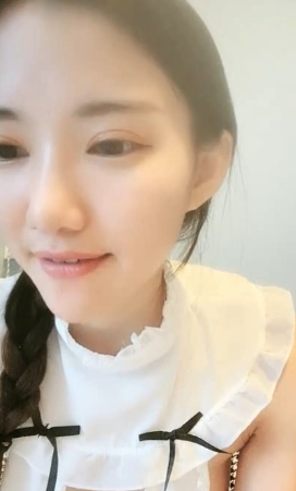 眼镜牛气主播：南半球43.9G高清视频资源火爆购入，颜值身材惊人毅力不凡，整合搬运玉兔一线天