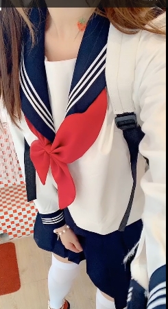 赛高酱精选白嫩JK水手服，网红妹子苗条身材，多部作品推荐