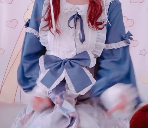 蓝色妹子黄金铂金王者铂金段位身材中上等