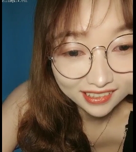 小苏苏妲己:女主播邻居互动作品视频直播简介2.64G
