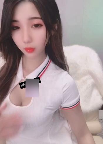 斗鱼女主播微微可爱啦-五部作品直播视频-清纯身材大长腿跳舞聊天-130MB