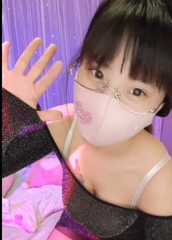 奶糖馒头：可爱网红定制作品，性格奔放玩味十足玉兔E级恐怖：精选身材完美的恐怖玉兔E级模型