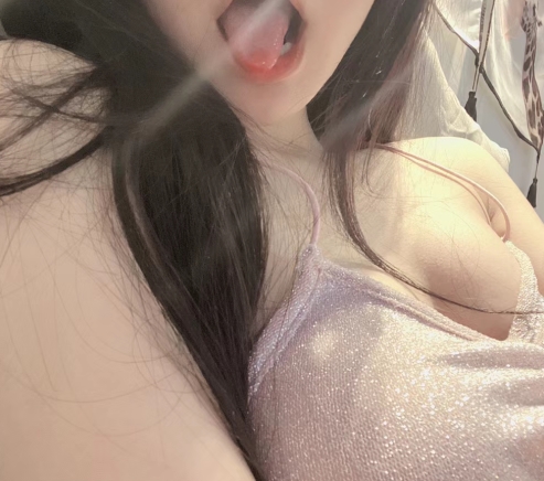 推特momo的完美身材和气质的视频