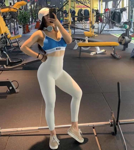 健身尤物展示某单位小姐姐的完美身材，视频和照片曝光
