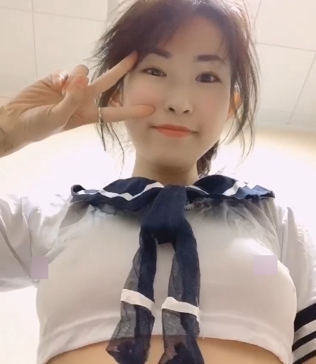 田筱惠：大美女的小合集，颜值与身材的反差，视频和照片展示