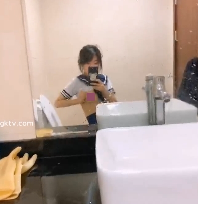 田筱惠：大美女的小合集，颜值与身材的反差，视频和照片展示