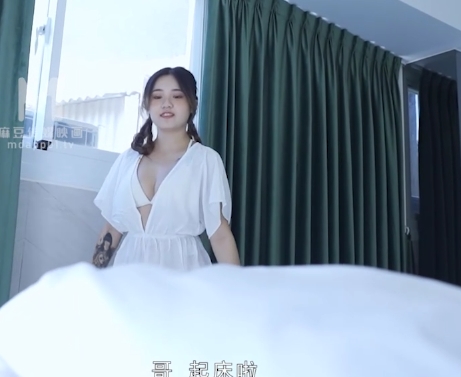 网红女演员韩棠的泳衣作品视频