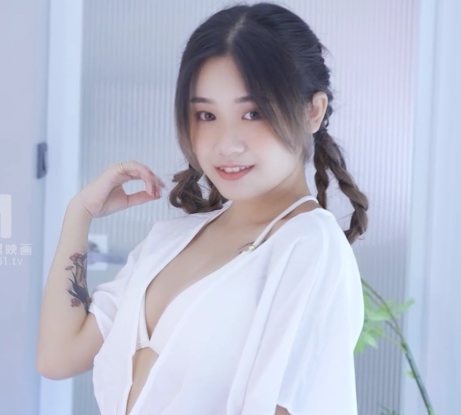 网红女演员韩棠的泳衣作品视频