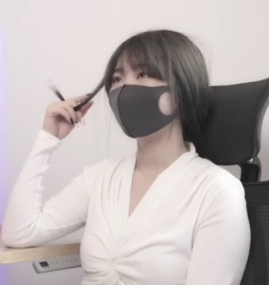 P站玩偶姐姐最新作品：寻找满足的剧情合作方的原因