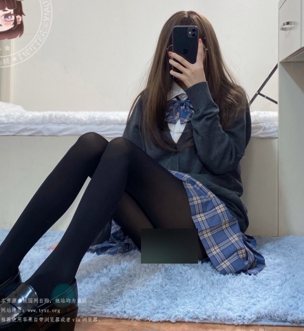 美少女仙仙桃的推特视频和照片（1.8G）