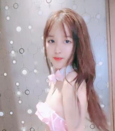 斗鱼超人气主播27V小妲己青涩可爱的萌妹子直播