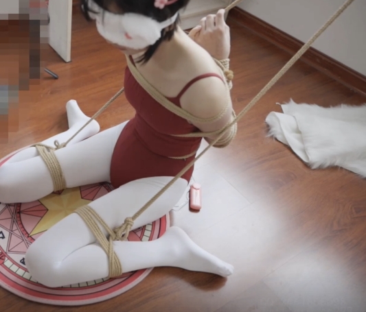 虎牙直播：妹子指教芭蕾白丝训练视频