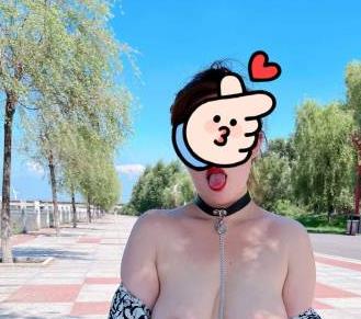 尤物巨R身材妹子，精选蜂腰胖臀吊钟