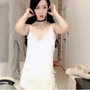 斗鱼主播王丽坤精选浮力姬梦菲桐香散播定制合集，古典风情女神身材精选浑圆大玉兔，高情绪秀