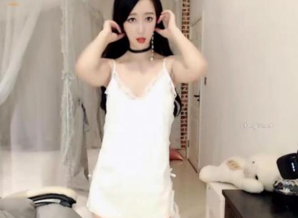 斗鱼主播王丽坤精选浮力姬梦菲桐香散播定制合集，古典风情女神身材精选浑圆大玉兔，高情绪秀