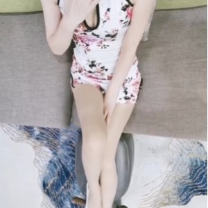 虎牙主播的人气火爆至爱——美女主播的精选自拍稀缺的土豪金主接私活——高颜值的修长美女主播易直播久妖站的高定版足jiao——浮力自拍的噼里啦