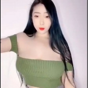 超人气本土美女主播欣妹妹的稀缺资源：大球浮力热舞