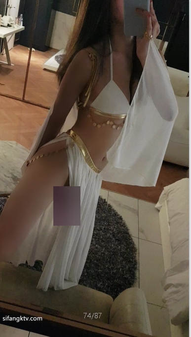 赵汝珍的仙女美颜整容产品，让直男们也能拥有美腿和伪声软妹音