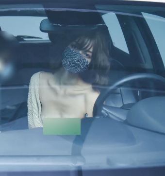 浮力理万姬：斗鱼颜值区女主播的独特剧情和艺术图像的大礼包