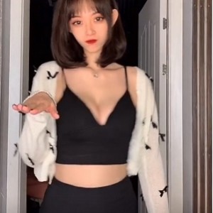 斗鱼主播逆天高颜值灵魂工程师抖球热舞快手抖音美颜教师超级大规模前车灯大球女神热浪