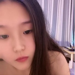 斗鱼美女主播私藏素人合集：精选颜值身材佳的宅男圈无名氏，表演经济实惠的直播，好友私拍奥利给！掰X后面play，伺候打赏！资源下载！