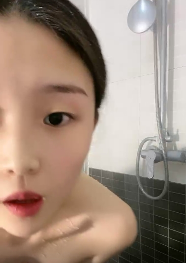 斗鱼美女主播私藏素人合集:精选颜值身材佳的宅男圈无名氏,表演经济实惠的直播,好友私拍奥利给!掰X深H后面play,伺候打赏!资源下载!