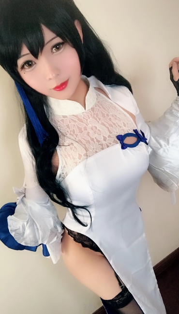 TSsola酱：社交平台上的双马尾coser，颜值和身材出众的精选尤物