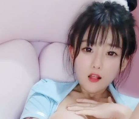 清纯软妹子主播的神秘处和玩法