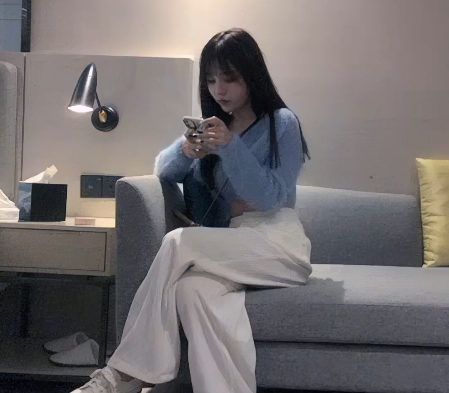 -虎牙超人气宅男兰兰鹿鹿交友门事件绝版合集正片-抖音精选7V2.5G度盘抖音大咖金主霸霸Y乱岛国女星-事件原片直播精彩片段