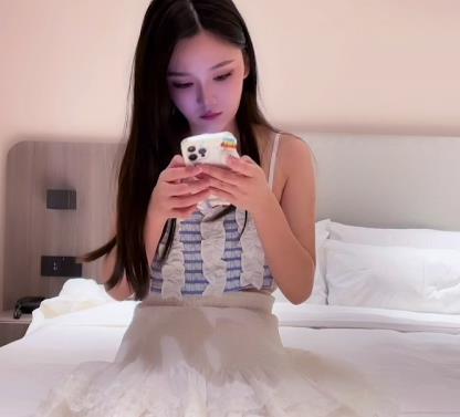 小飞哥3000元高端火精选12V9.5G清纯校花爆R童颜女神小成熟主妇跨界约妹