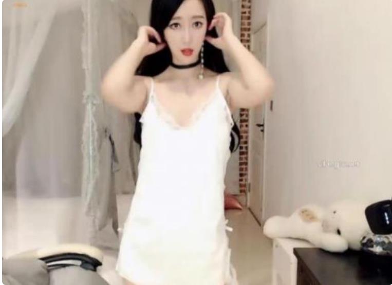 梦菲桐香：美女主播玉兔的土豪浮力劲爆1V-604M