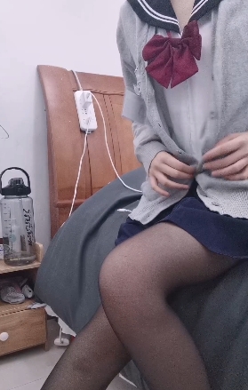 妹子斗鱼主播浮力姬露脸高跟鞋罗莉风道具大流