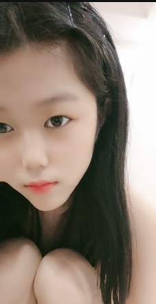 婷公主事件：纯欲风井川里予的网红人气大女子主义强势视频