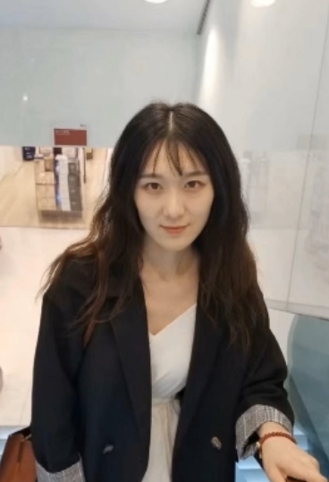 校花与渣男的热恋，自拍视频曝光，豪华包房中的报复喝骂，剪辑合照和床照深入交流，撩人定婚仪式，开放录像。