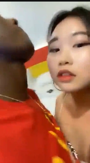 黑爹：优势、发展趋势、受欢迎、有钱、有魅力、耐心、温柔女性追求：社会地位、伴侣