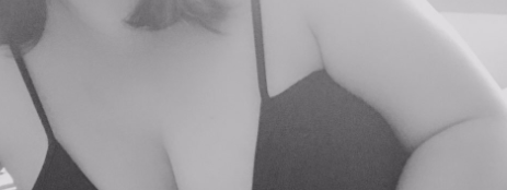 南祀网红粉丝小姐姐肉肉车灯睡衣黑色衣服