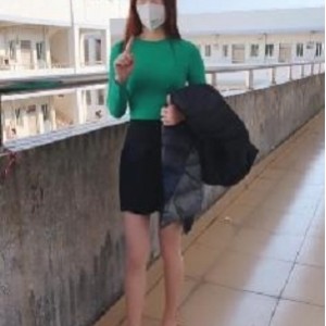 快手女主播雅柔的保养秘籍：年轻韵味身材瘦，大腿黑丝视频700MB