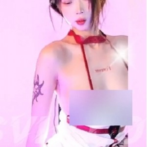 CC樱奈的百度盘定制紧身衣：动作精湛，节奏感满足心潮澎湃的魅力