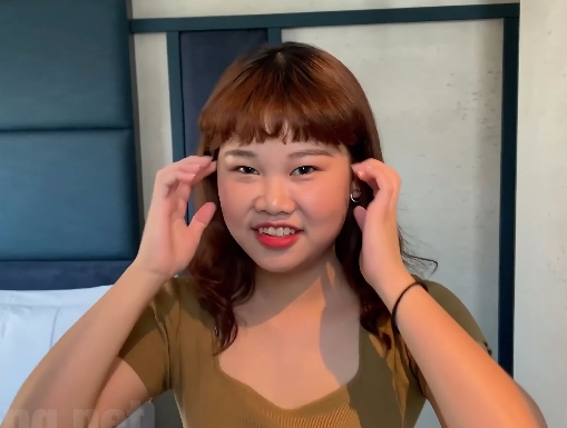 转载搬运的19岁大二学生妹为男友准备了高清4K1V5.8G的棒子视频，并上传到百度盘。