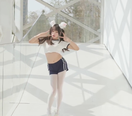 推特黏黏团子兔