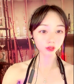 学舞蹈小姐姐首次露脸，全方位展示一字马技巧，1V300M百度盘