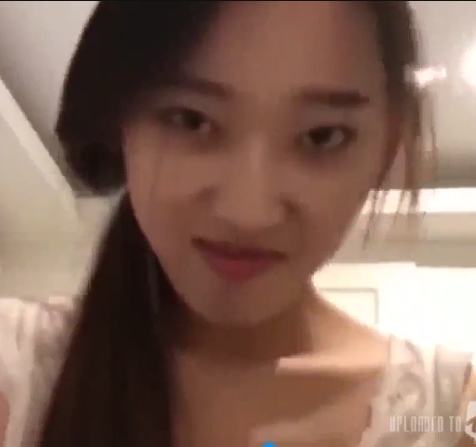 韩国情侣自拍妹子，走后门有对白