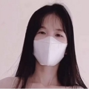 自行打包的FSOG系列1-76部合集，2023年发行，包含多种下载方式，总大小为52.5G，75V。