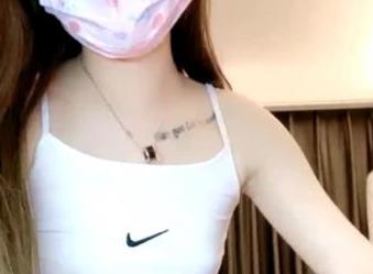 OnlyFans平台上的FL姬媛媛在推特上活跃