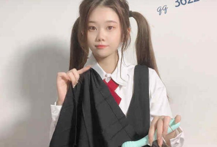 虎牙直播：双马尾妹子露脸合集