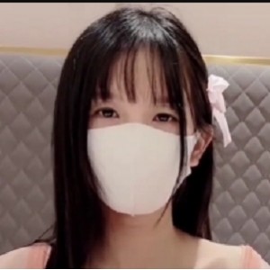 娇小学妹的粉吃瓜人火力输出