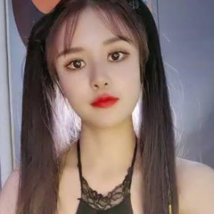 网红模特女神，身材高挑完美，九头身170CM