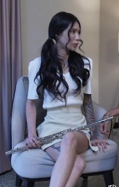 轻量传媒：轻量传媒平台介绍反差女儿：反差女儿的成长故事双修少妇：双修少妇的情感修炼之路公厕傻女：公厕傻女的搞笑经历亲姐：亲姐的亲情故事7V,1G：7V,1G的手机存储卡推荐