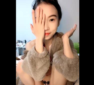 推特女神生椰拿铁